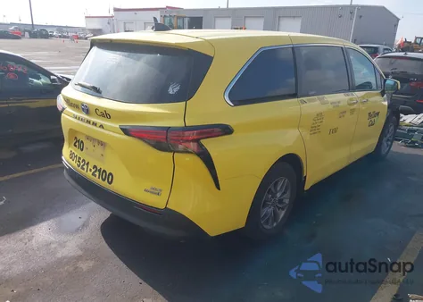 2022 Toyota Sienna Xle z USA, uszkodzony, nr VIN 5TDYRKEC3NS108575